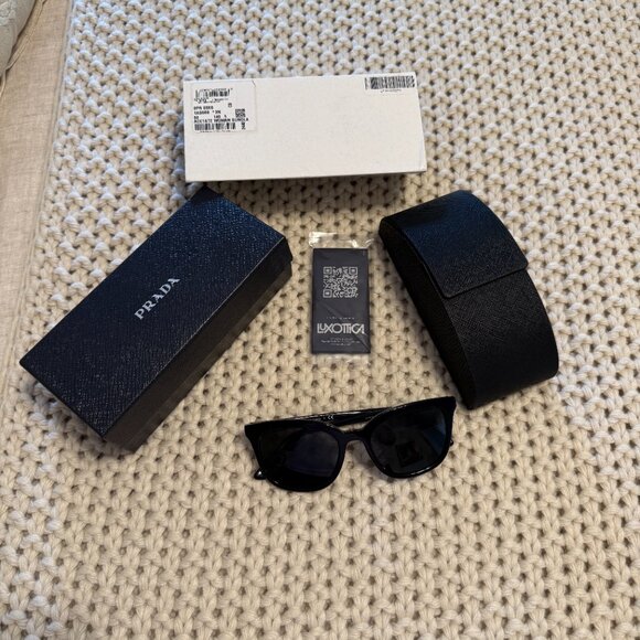 Prada Women's Sunglasses SPR-03X Black/Gray - Picture 3 of 14